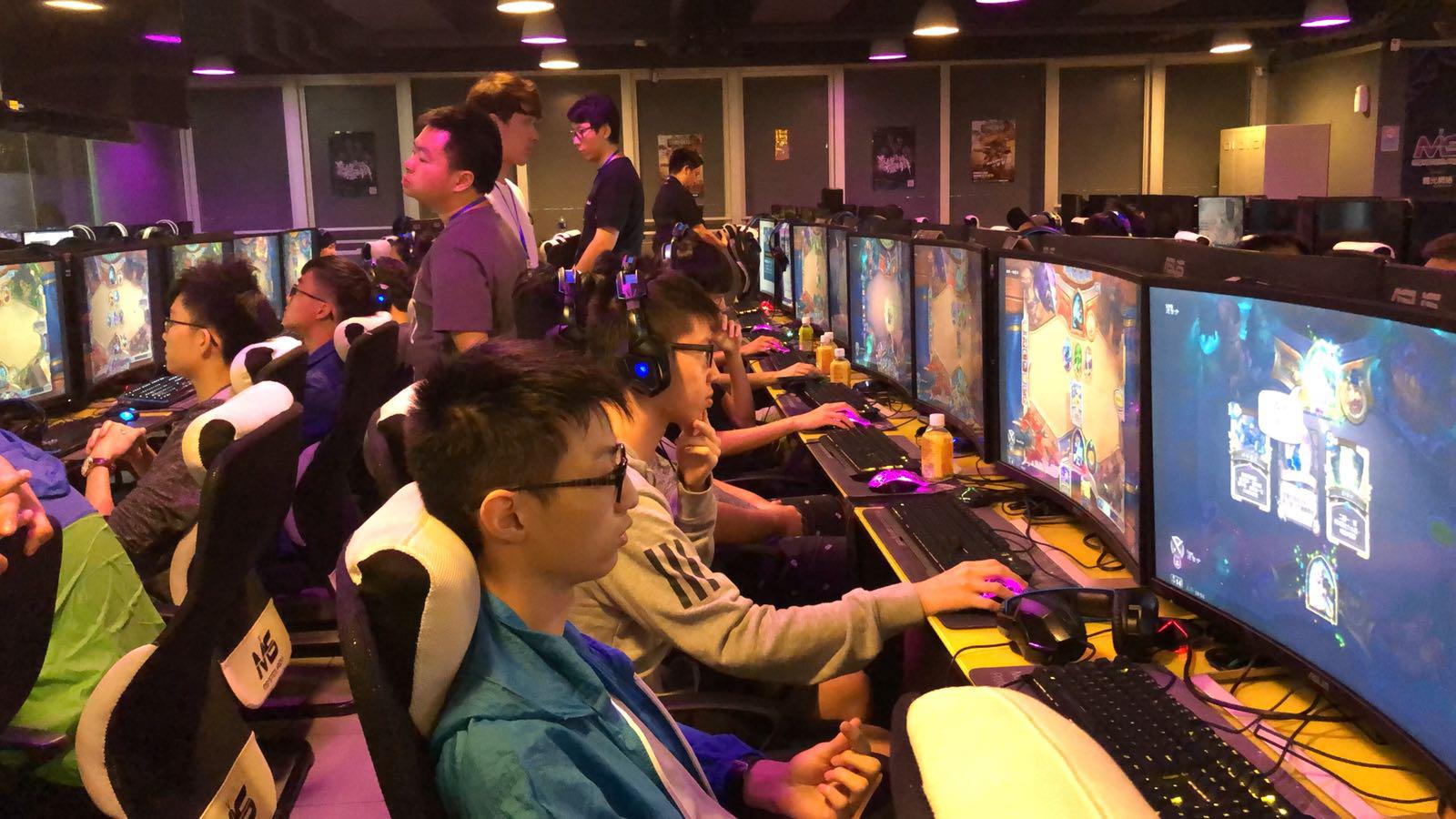 后防线上的 后防线上的