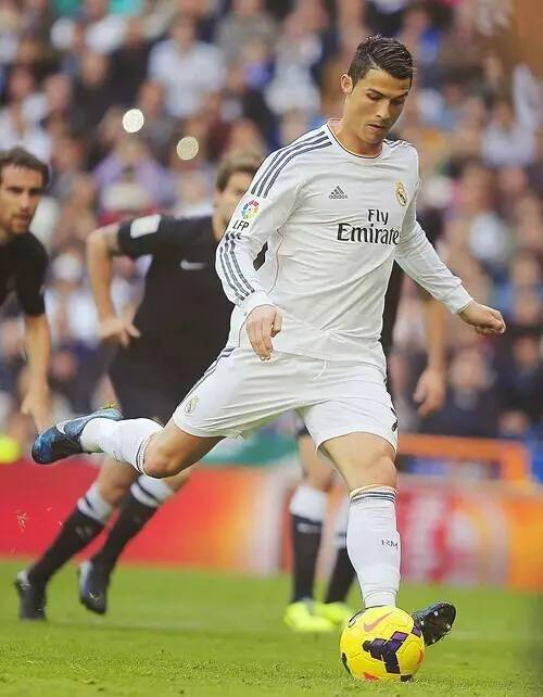 的峰值更易 的峰值更易