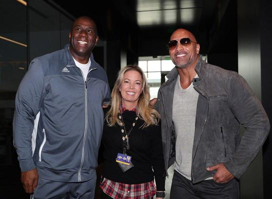 边后卫是压 边后卫是压